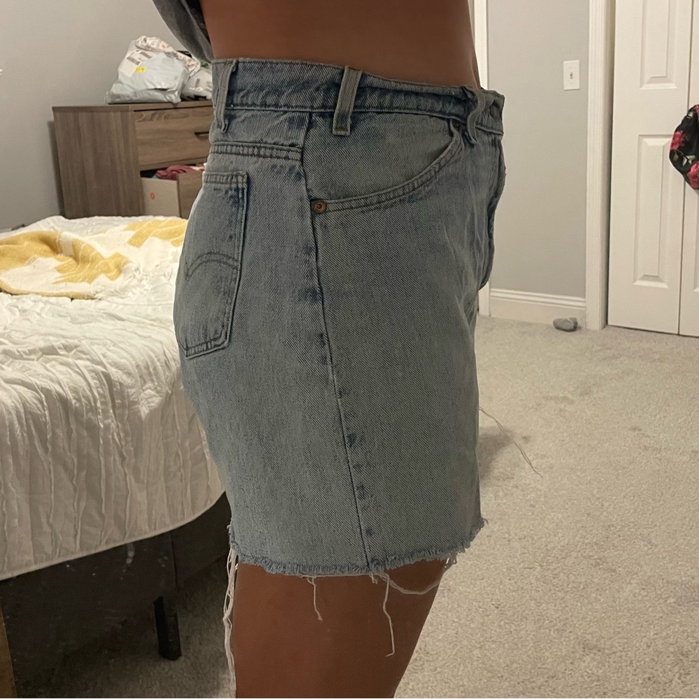 Vintage Levi’s 90s Orange Tab Jean Shorts Cut Out